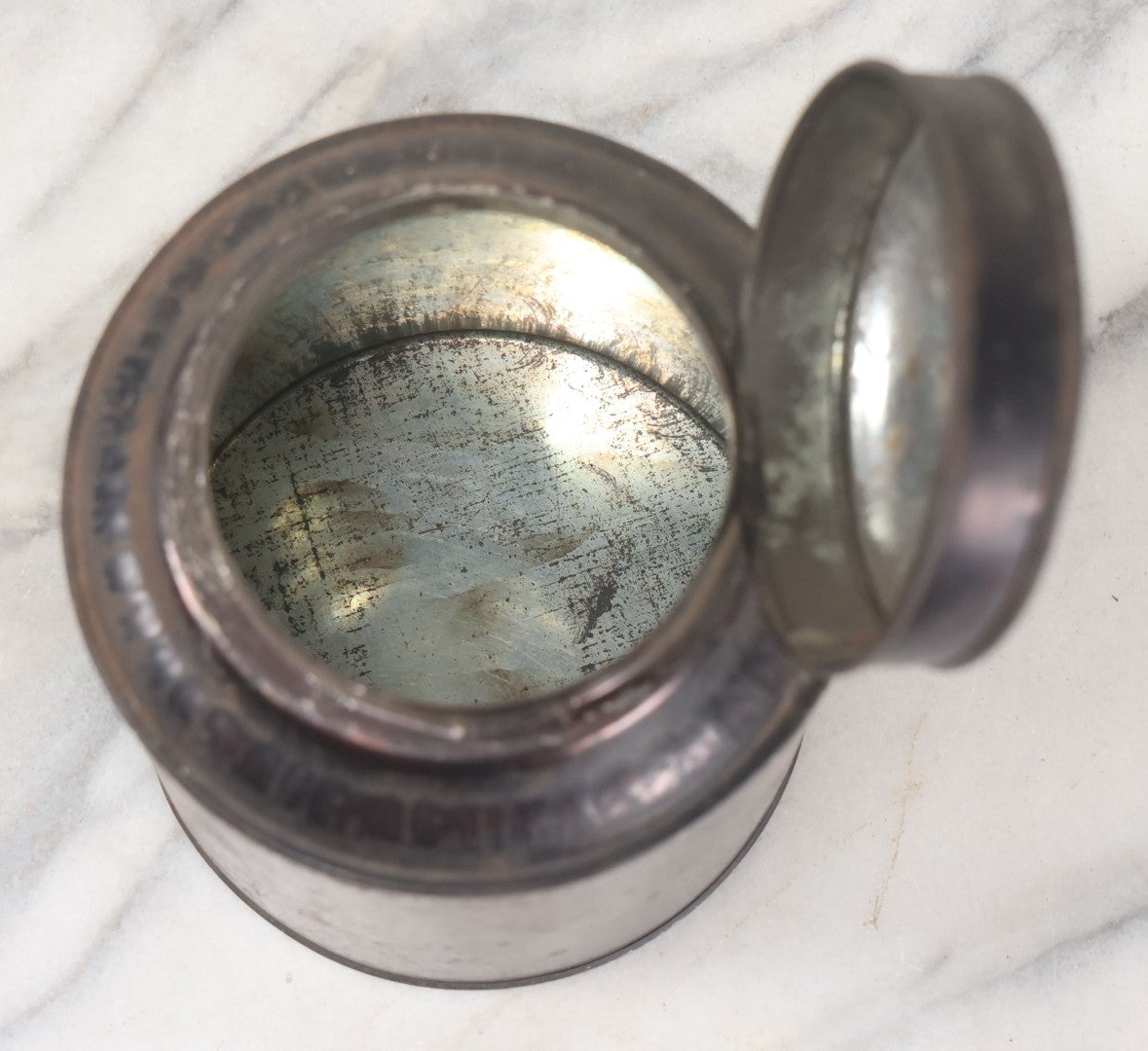 Lot 079 - Antique Toleware Stenciled Tea Tin With Hinged Lid, Painted Pattern Along Lower And Upper Edges