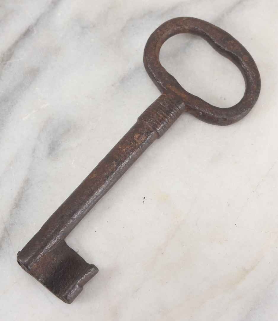 Lot 093 - Antique Wrought Iron Key, 5-5/8" Overall Length