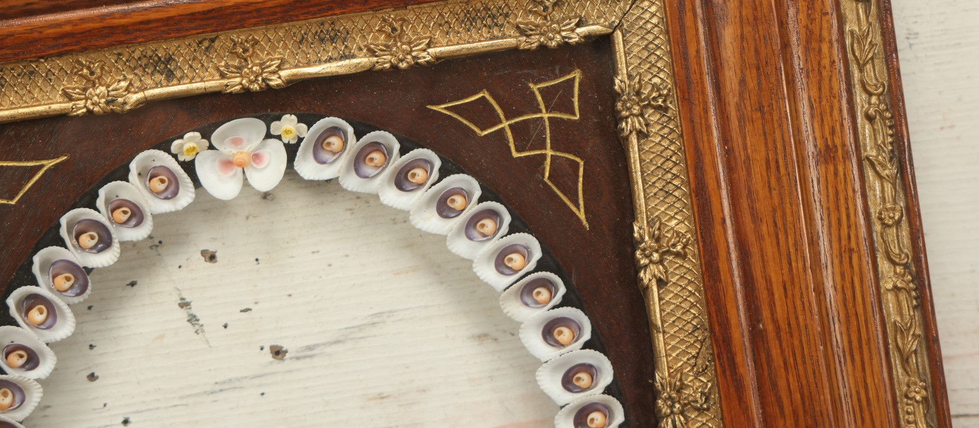 Lot 008 - Antique Victorian Eastlake Double Frame With Decorative Real Shell Surround, Shell Flowers, Sailors Valentine, 17" x 18-7/8"