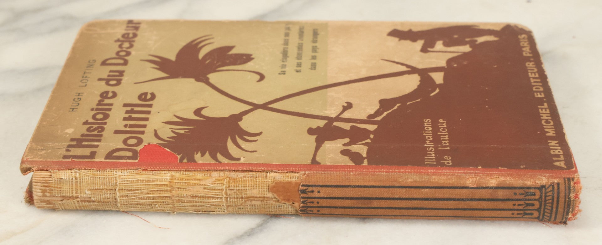 Lot 139 - "The Story Of Doctor Dolittle, Being The History Of His Peculiar Life At Home And Astonishing Adventures In Foreign Parts" Antique Book Written And Illustrated By Hugh Lofting, French Language Edition