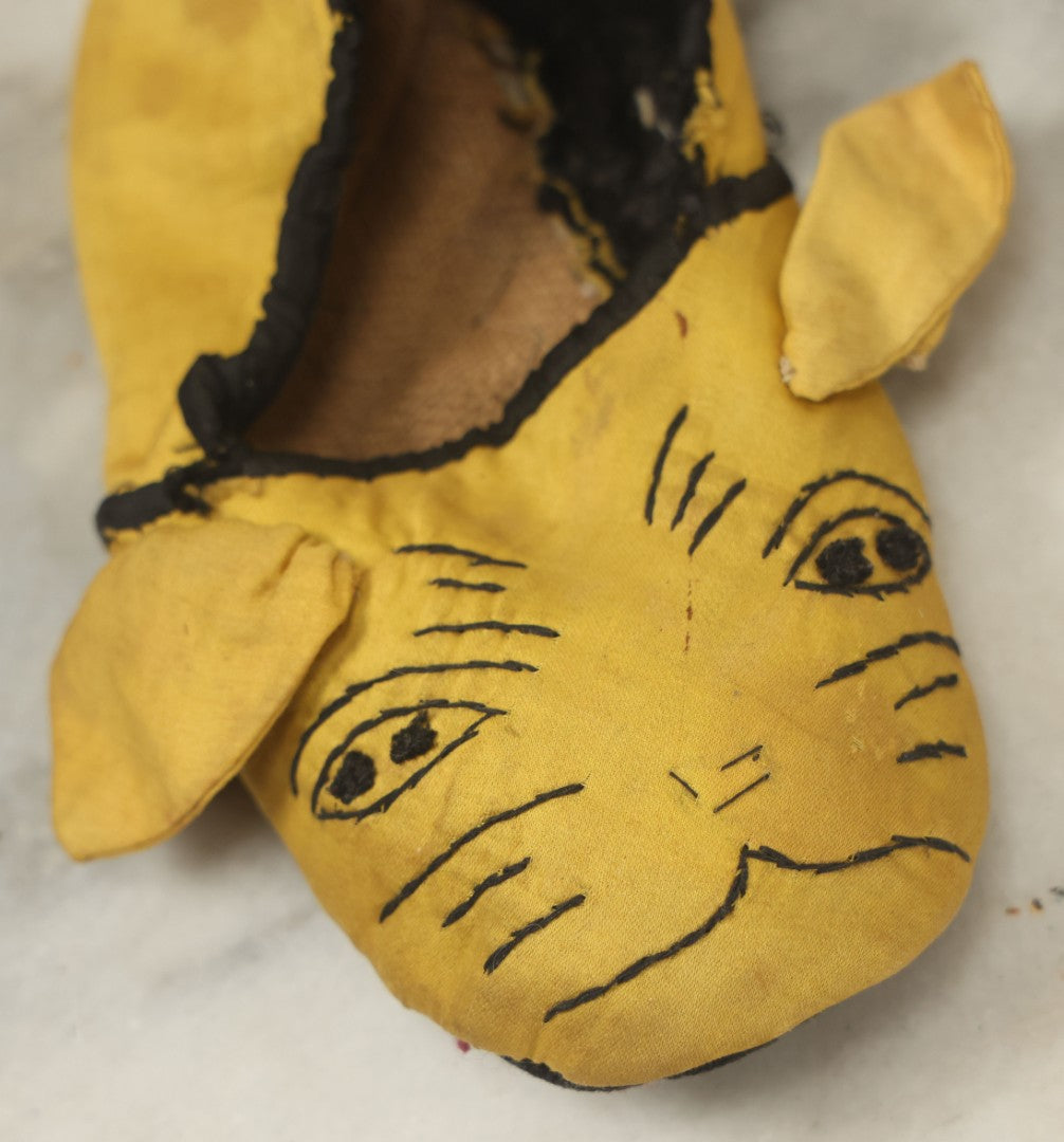 Lot 019 - Pair Of Antique Folk Art Homemade Kitten Cat Yellow Fabric Child's Slipper, Hand Stitched, Circa 1920
