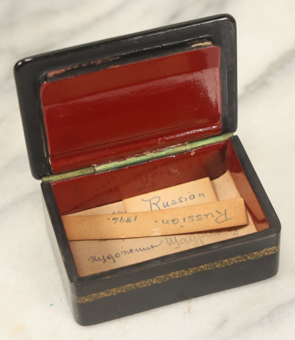 Lot 022 - Vintage Hand Painted Russian Lacquer Box Depicting Russian Legend "Ivan Tsarevich And The Bear," Man Fighting Bear With Fire In Background, Dated 1933, Accompanying Note States Earlier Date, Artist Signed