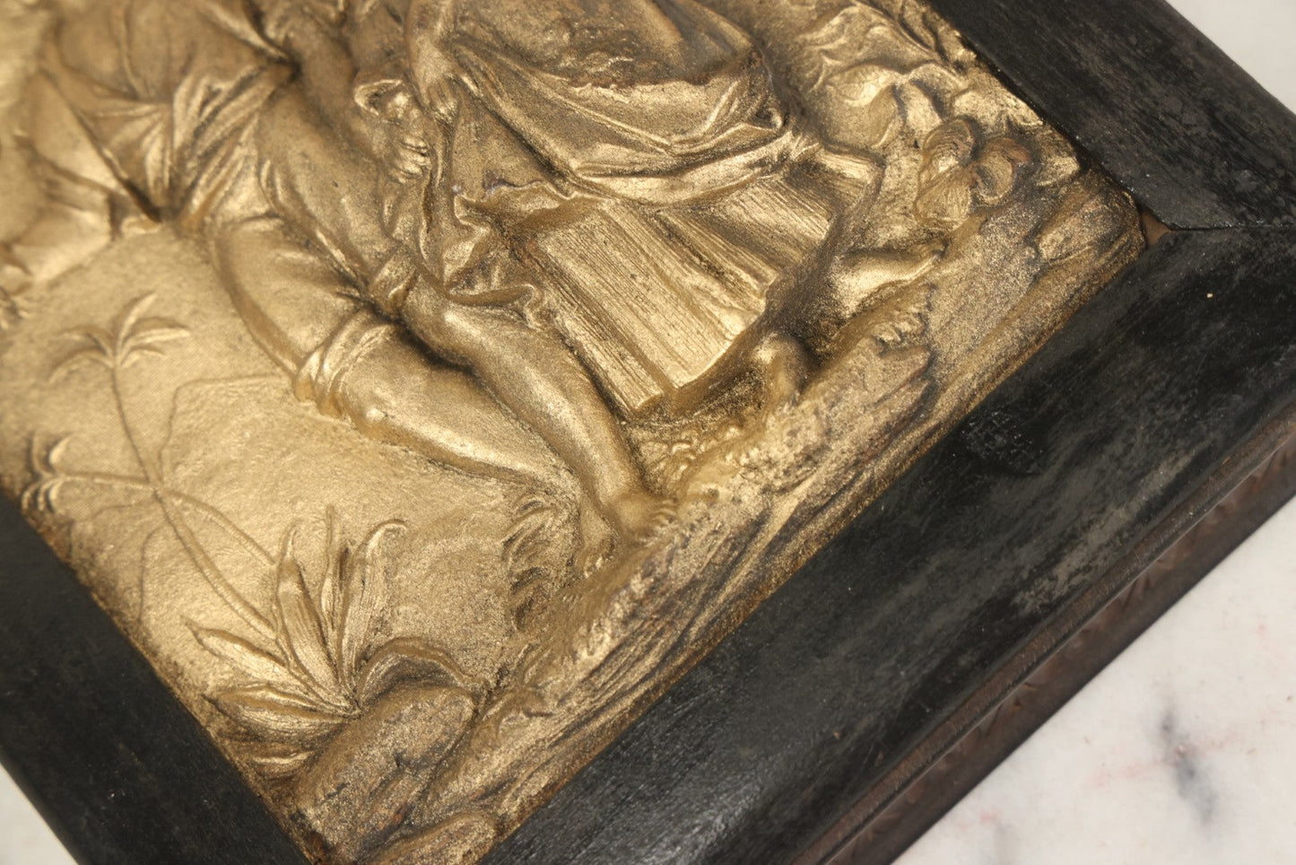 Lot 046 - Antique Wooden Box With Molded Decorative Relief Lid With Children, Decorated Sides, Hinged Lid, Note Modern Hardware