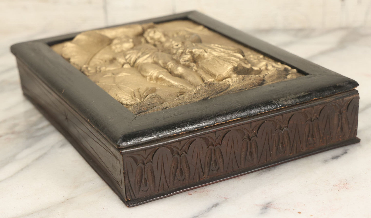Lot 046 - Antique Wooden Box With Molded Decorative Relief Lid With Children, Decorated Sides, Hinged Lid, Note Modern Hardware