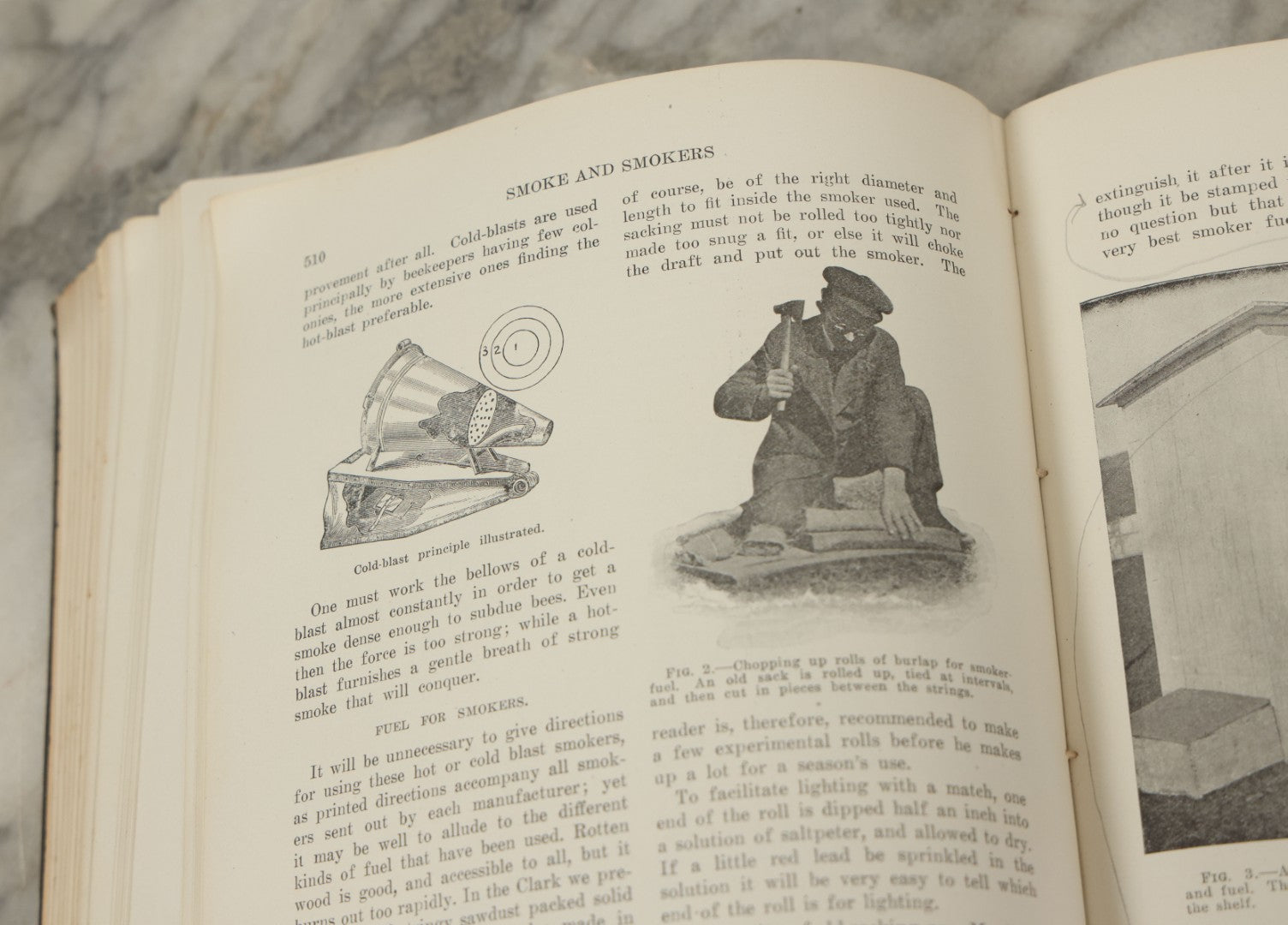 Lot 047 - "The Abc And Xyz Of Bee Culture" Antique Book By A.I. Root And E.R. Root, All About The Care Of Honey Bees, Profusely Illustrated, 1913 Edition