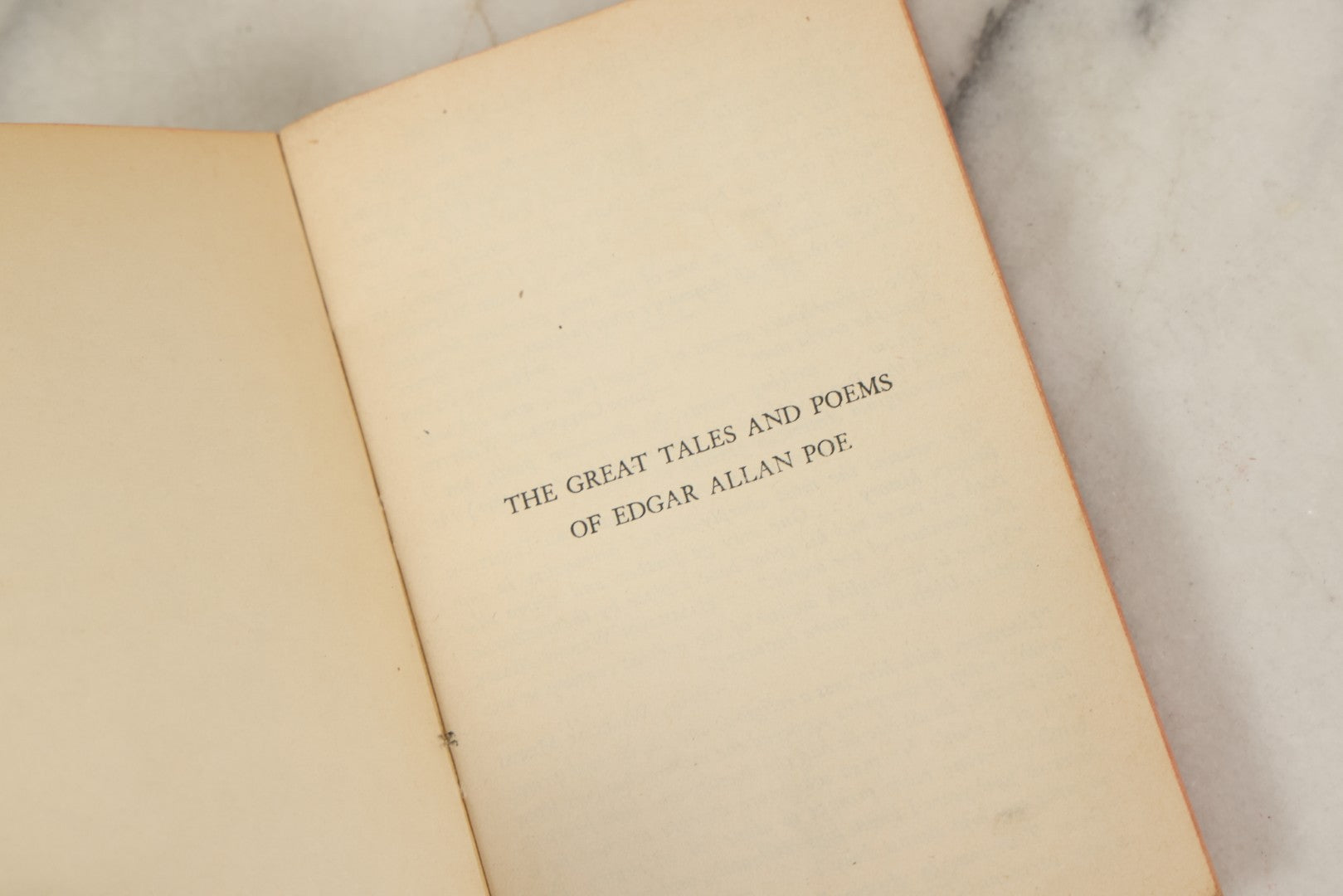 Lot 048 - "The Great Tales And Poems Of Edgar Allan Poe" Complete And Unabridged Pocket Book Edition Vintage Pulp Book With Illustrated Cover, Third Printing, 1940