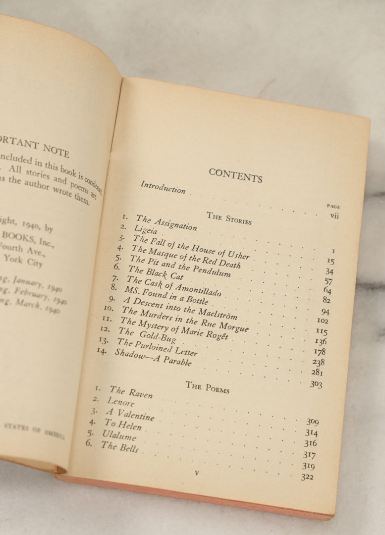 Lot 048 - "The Great Tales And Poems Of Edgar Allan Poe" Complete And Unabridged Pocket Book Edition Vintage Pulp Book With Illustrated Cover, Third Printing, 1940