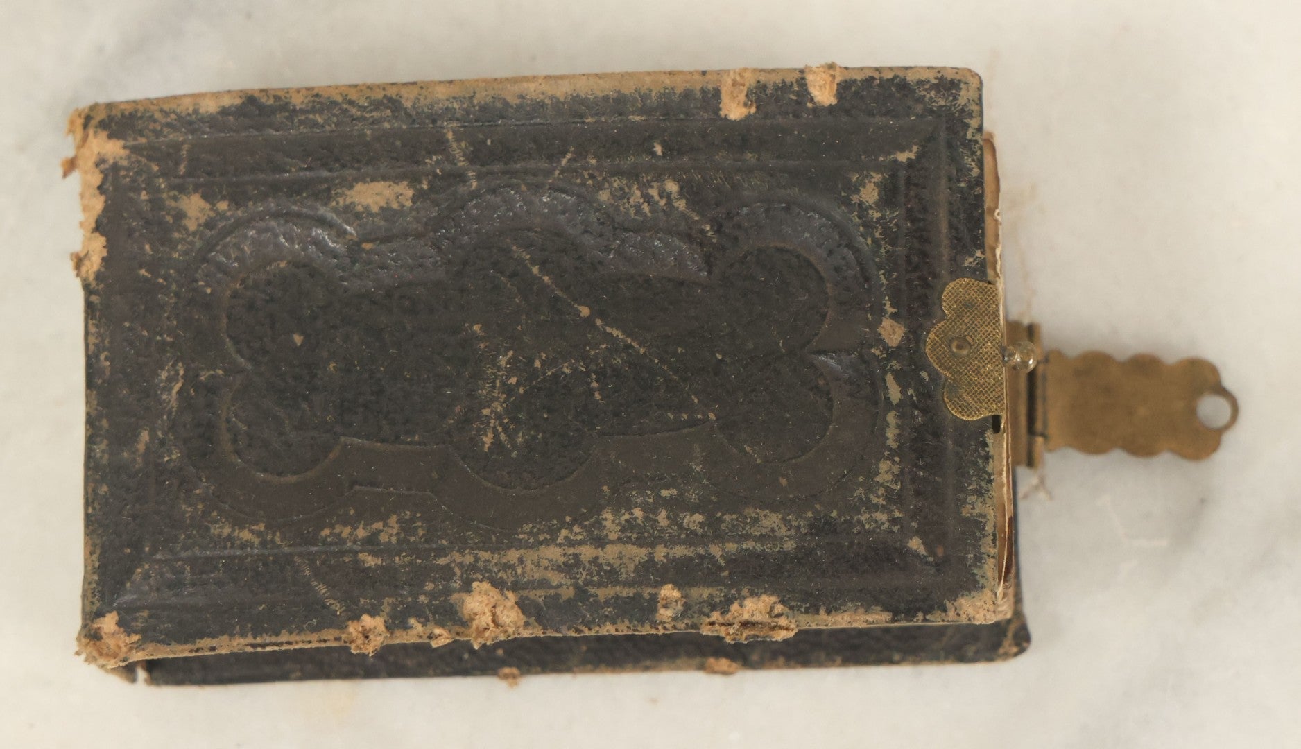 Lot 051 - Antique Gem Tintype Album With 46 Tintype Photographs Of Men, Women, And Children, Including Two "Not-So-Hidden" Mother Photographs