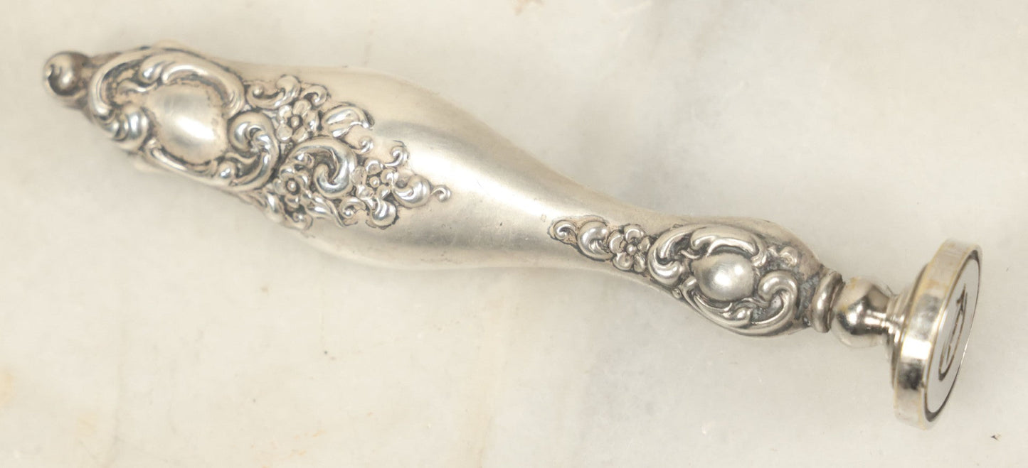 Lot 079 - Antique Letter "C" Sterling Silver Handled Wax Seal Stamp With Ornate Design