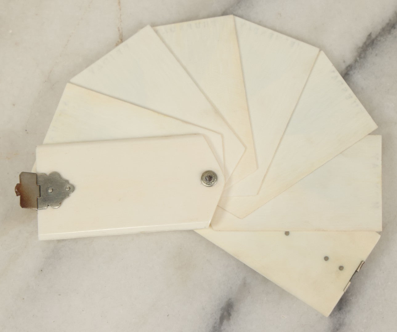 Lot 080 - Antique Miniature Day Of The Week Diary Made From Thin Sheets Of Bone, Page For Each Of The Week, Circa Mid 19th Century