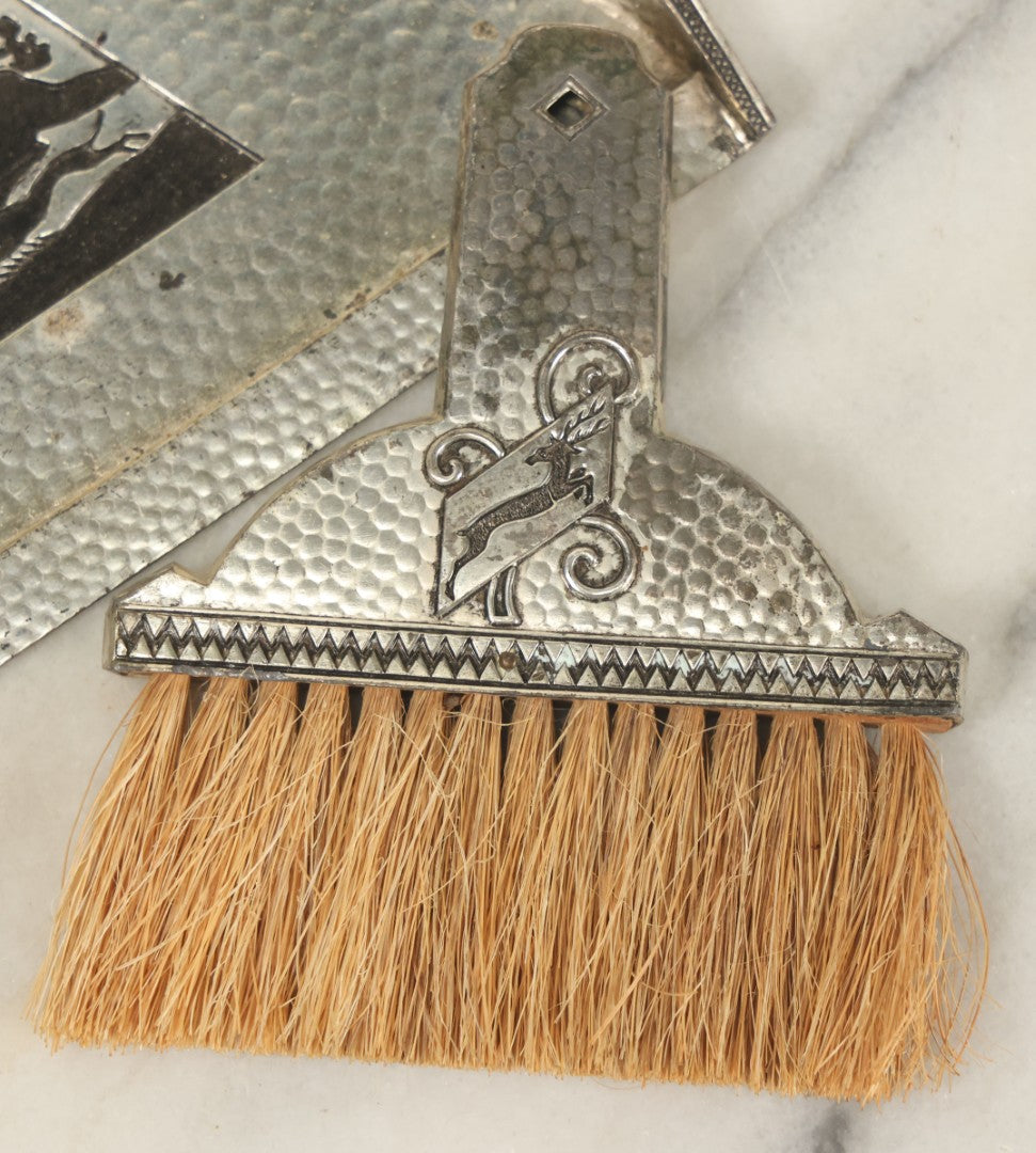 Lot 081 - Vintage Mid Century Art Deco Crumb Tray Butler With Brush With Hunting Dog Motif, Made In Japan, With A.S.A. Hallmark