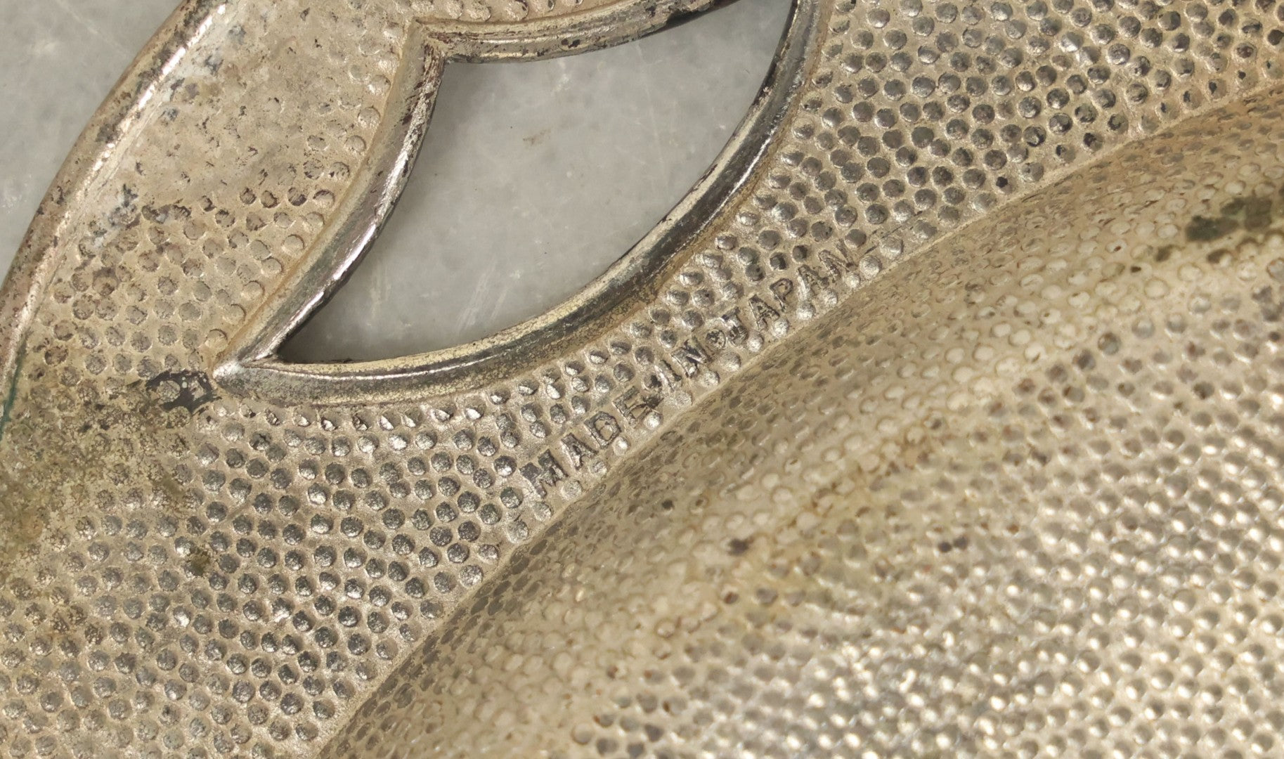 Lot 081 - Vintage Mid Century Art Deco Crumb Tray Butler With Brush With Hunting Dog Motif, Made In Japan, With A.S.A. Hallmark