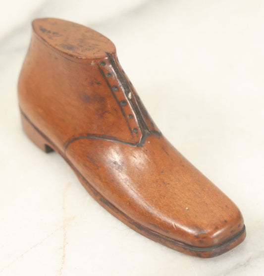 Lot 083 - Miniature Hand Carved Wood Folk Art Shoe, Unmarked, Unsigned