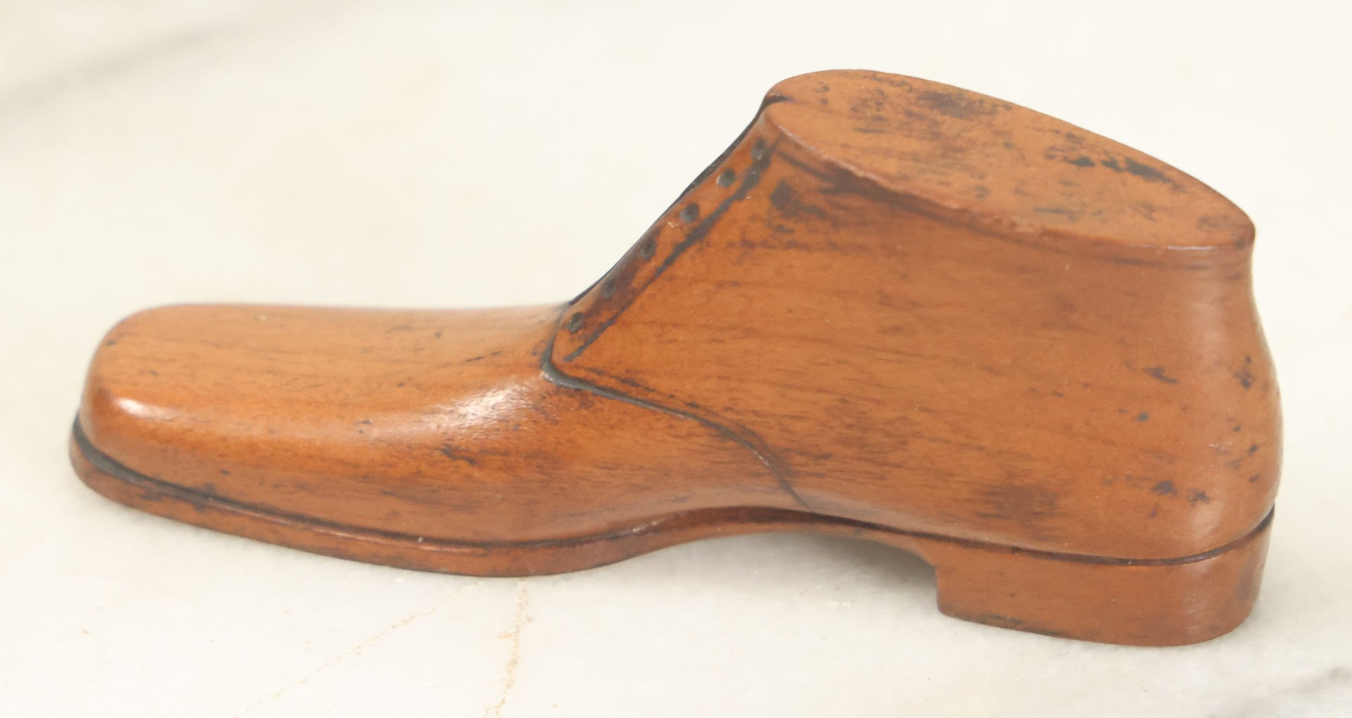 Lot 083 - Miniature Hand Carved Wood Folk Art Shoe, Unmarked, Unsigned