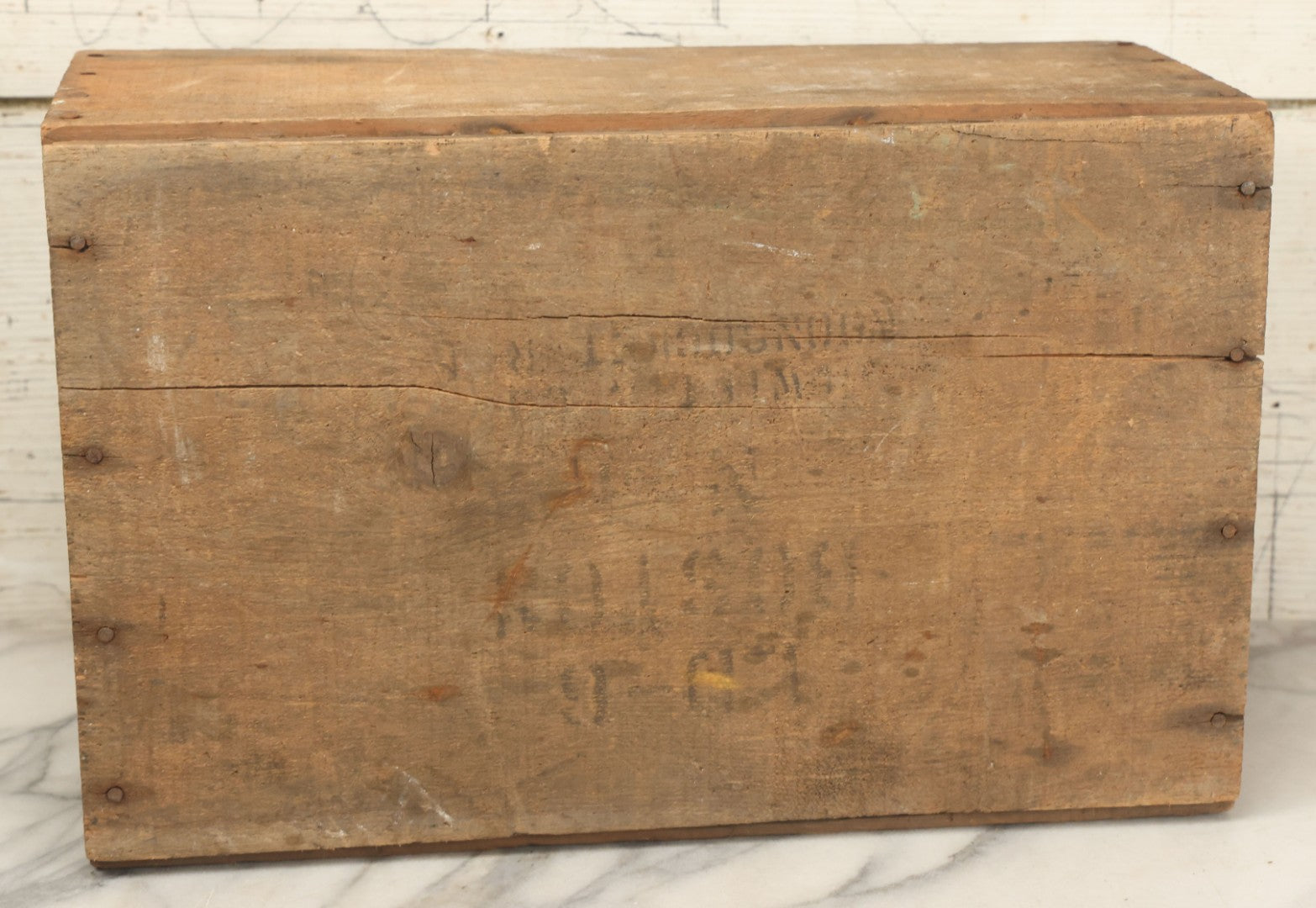 Lot 092 - Vintage Swift's Santa Clara Apricots Crate, Grown And Packed In California, With Advertising On Three Sides, 25 Lbs Net Weight, Note Wear, Paint