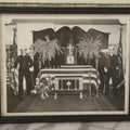 Lot 109 - Antique 8" x 10" Photograph In Frame Of A Soldier's Funeral With Navy Men Standing To Either Side Of Casket, With Photograph Of The Deceased, Circa World War 2 Era