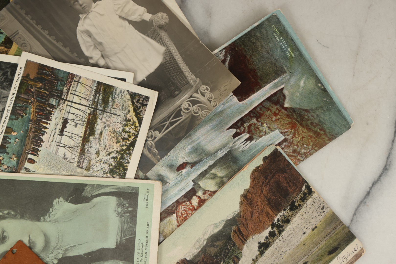 Lot 122 - Grouping Of 25+ Mixed Vintage And Antique Postcards, Mostly Of Landmarks, Locations, Etc