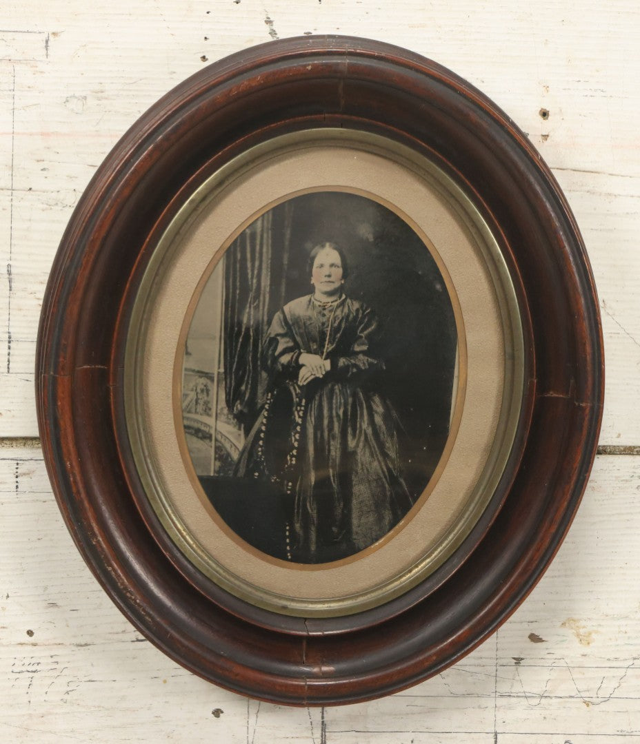 Lot 002 - Antique Full Plate Tintype Of Sarah Sykes (Artist Of Lot 001) In Oval Frame, 11-3/8" x 13-3/8" 