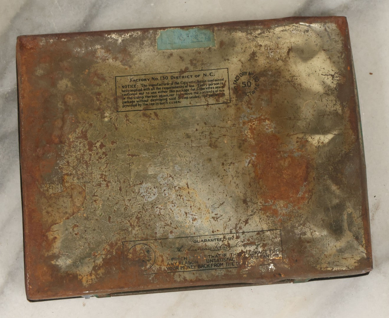 Lot 140 - Vintage Lucky Strike "Flat Fifties" Cigarette Tin Lithograph Advertising Tin, Note Wear