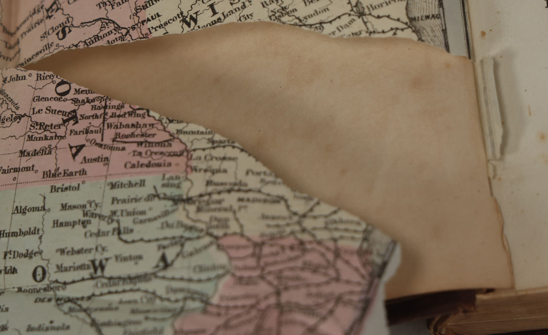 Lot 154 - "Across The Continent: A Summer's Journey To The Rocky Mountains, The Mormons, And The Pacific States" Antique Book By Samuel Bowles, With Fold Out Map, Samuel Bowles & Company Publisher, Springfield, Massachusetts, 1866