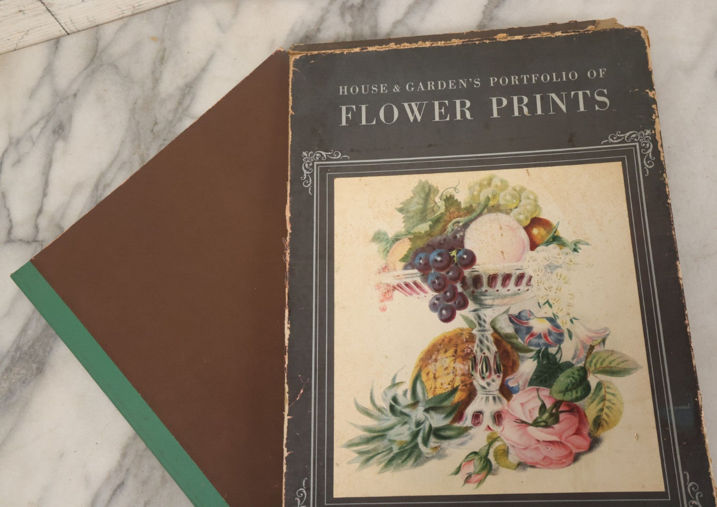 Lot 104 - "House And Garden Revised Portfolio Of Twenty-Five Flower Prints" Selected And With Notes By Richardson Wright, Editor-In-Chief, By The Conde Nast Publications Inc., New York, 1948, Note Only 22 Prints Present, 3 Are Missing