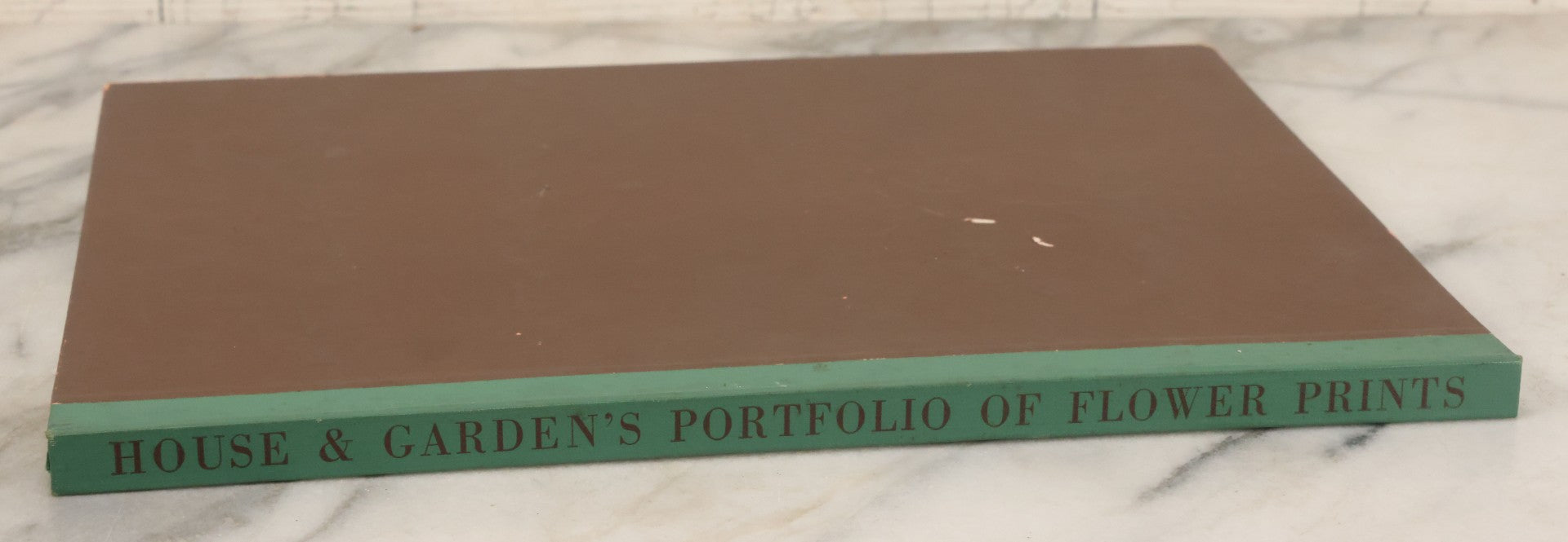 Lot 104 - "House And Garden Revised Portfolio Of Twenty-Five Flower Prints" Selected And With Notes By Richardson Wright, Editor-In-Chief, By The Conde Nast Publications Inc., New York, 1948, Note Only 22 Prints Present, 3 Are Missing