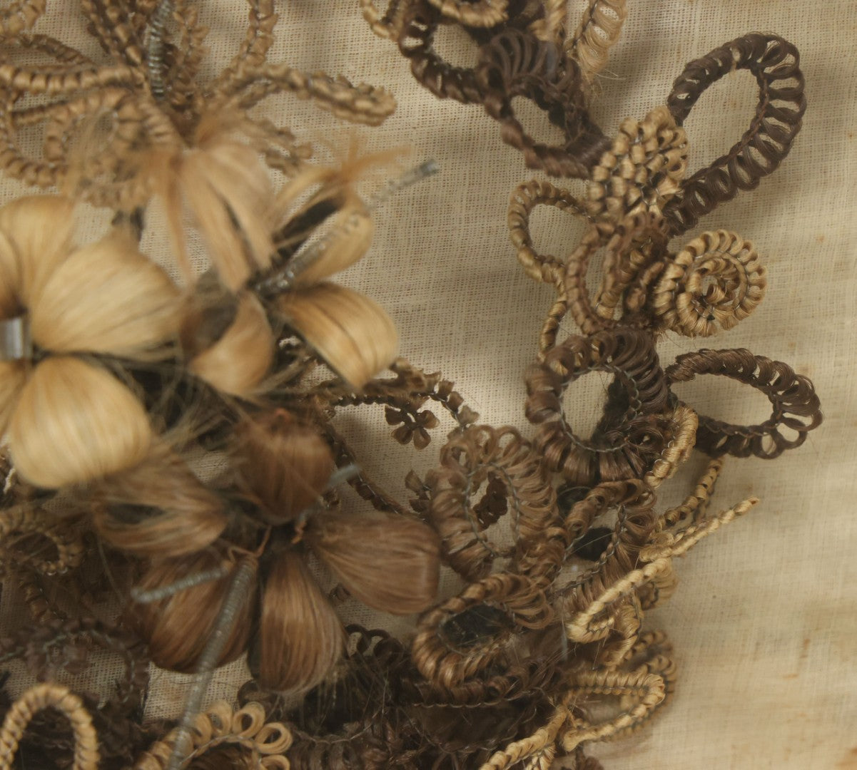 Lot 007 - Antique Victorian Human Hair Work Wreath In Rectangular Shadow Box With Center Flower Bouquet, Heart Shaped Wreath, 11-1/2" x 13-3/8" x 5"