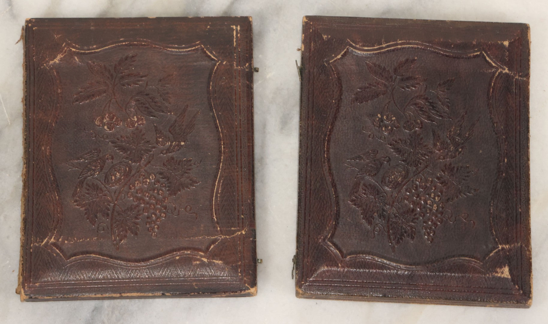 Lot 025 - Antique 1/4 Plate Daguerreotype Photograph Of William Dickerman And Caroline Eliza Mayhew, Married December 25Th, 1839, With Other Biographical Dates, In Full Split Leatherette Union Case