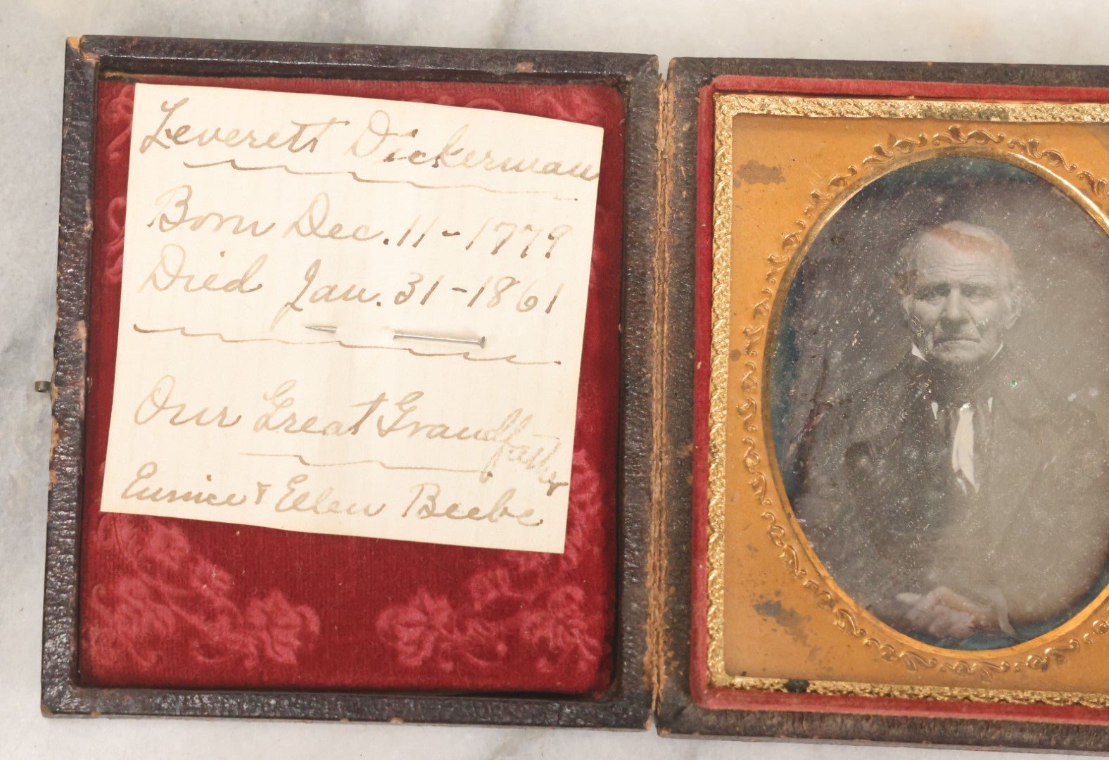 Lot 027 - Antique 1/6th Plate Daguerreotype Photograph Of Leverett Dickerman, Born 1779, Died 1861, In Full Intact Leatherette Union Case, Husband Of Pamelia