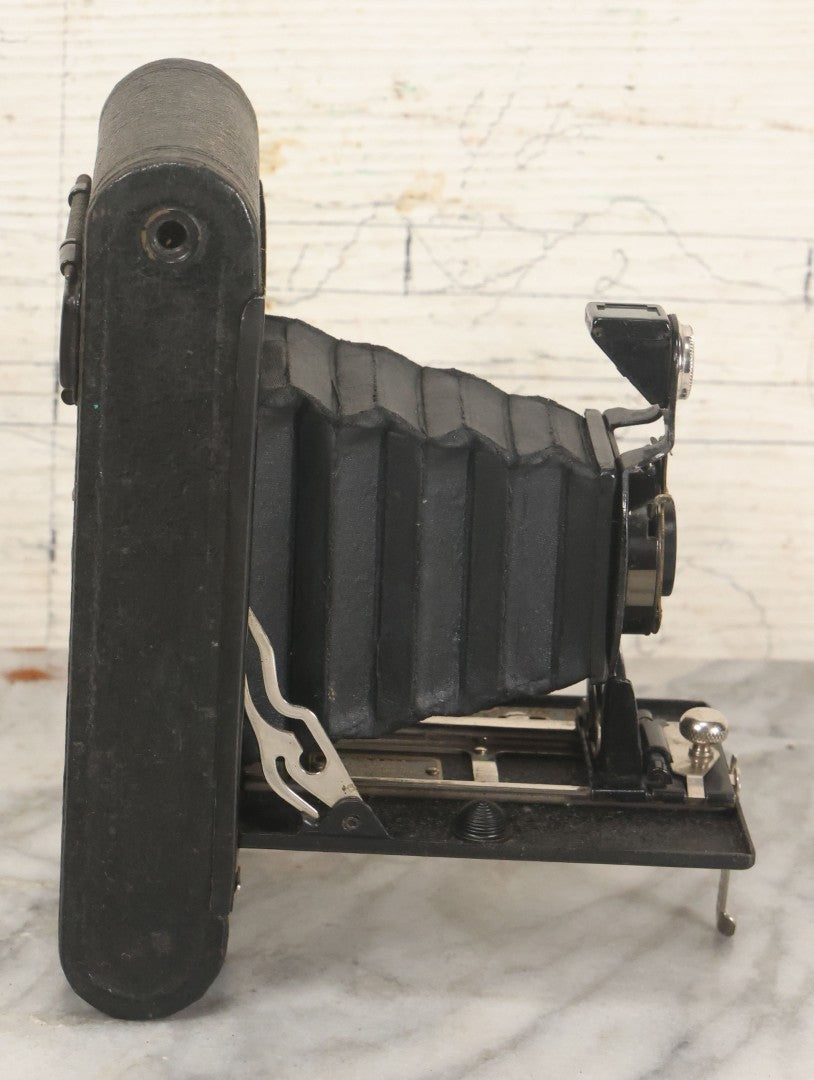 Lot 036 - Antique Kodak No. 2 Folding Autographic Brownie Film Camera In Original Box With Paperwork