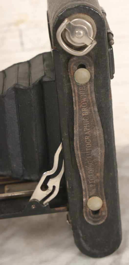 Lot 036 - Antique Kodak No. 2 Folding Autographic Brownie Film Camera In Original Box With Paperwork