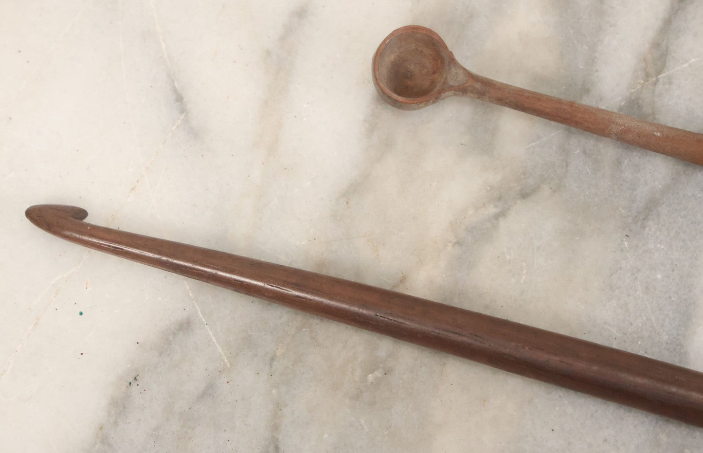 Lot 067 - Two Piece Antique Wooden Tool Lot Including Crochet Hook And Small Wooden Spoon