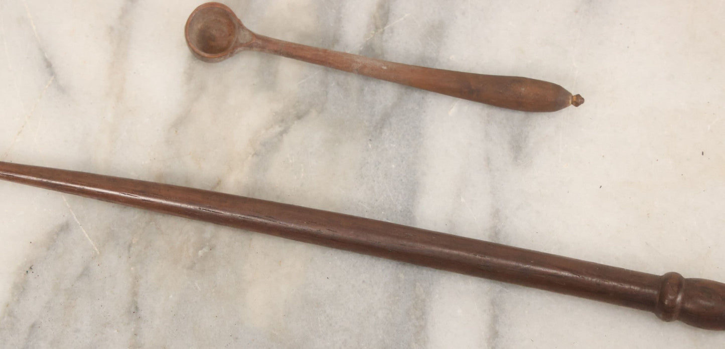 Lot 067 - Two Piece Antique Wooden Tool Lot Including Crochet Hook And Small Wooden Spoon