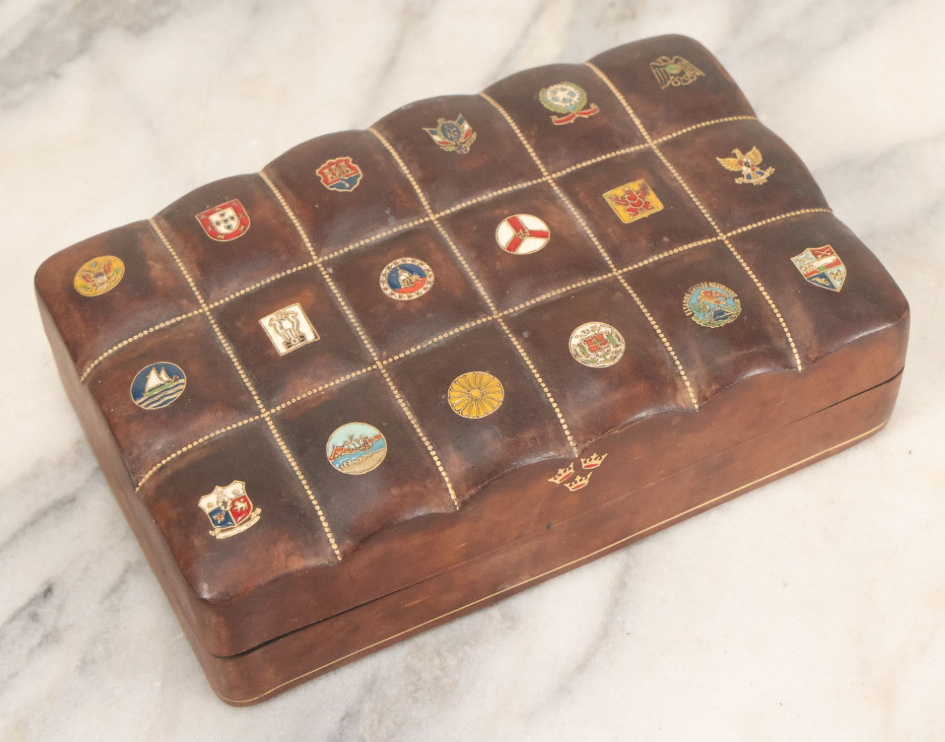 Lot 069 - Vintage Leather Keepsake Box Specially Made For The Swedish American Line, Ocean Liner Souvenir