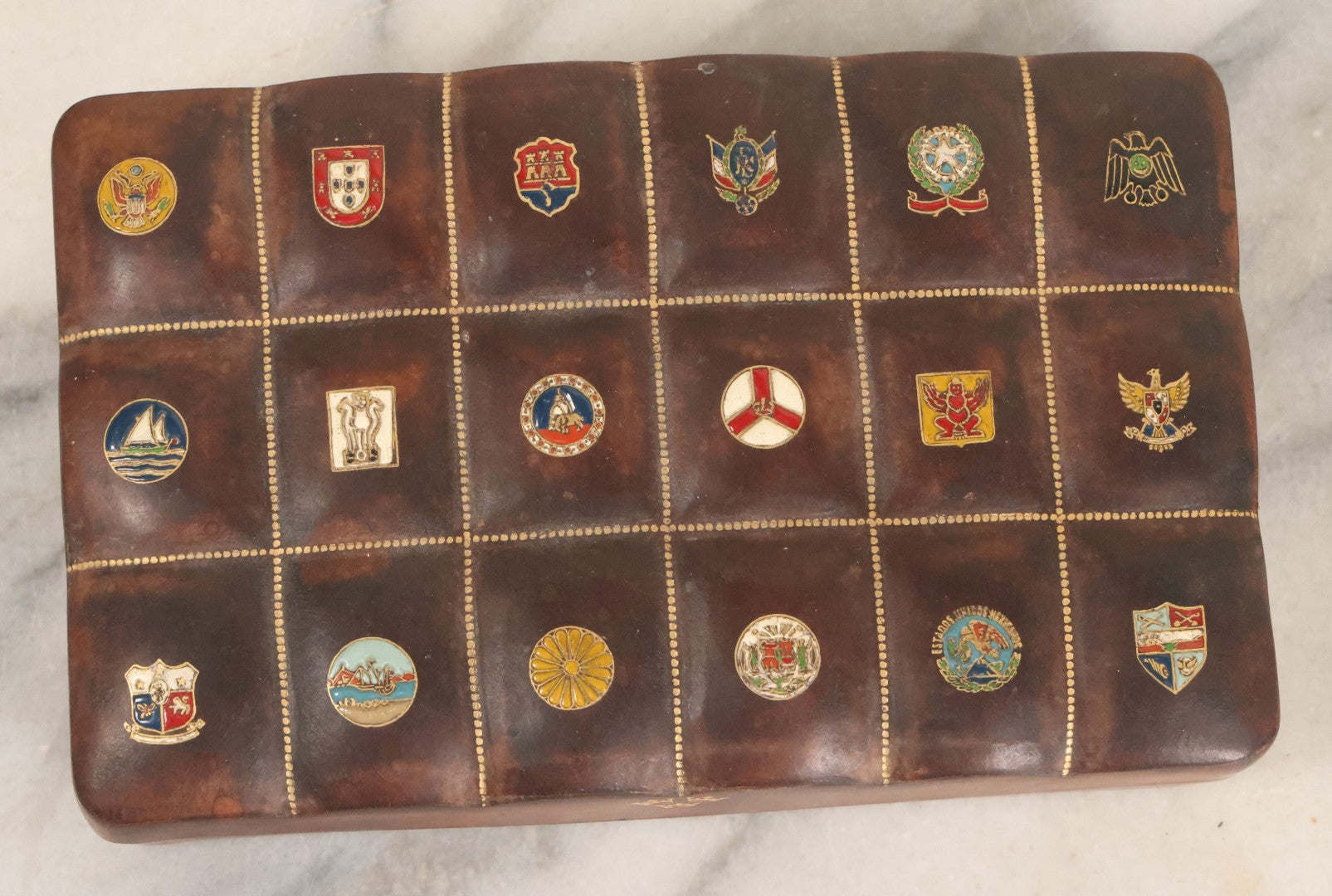 Lot 069 - Vintage Leather Keepsake Box Specially Made For The Swedish American Line, Ocean Liner Souvenir