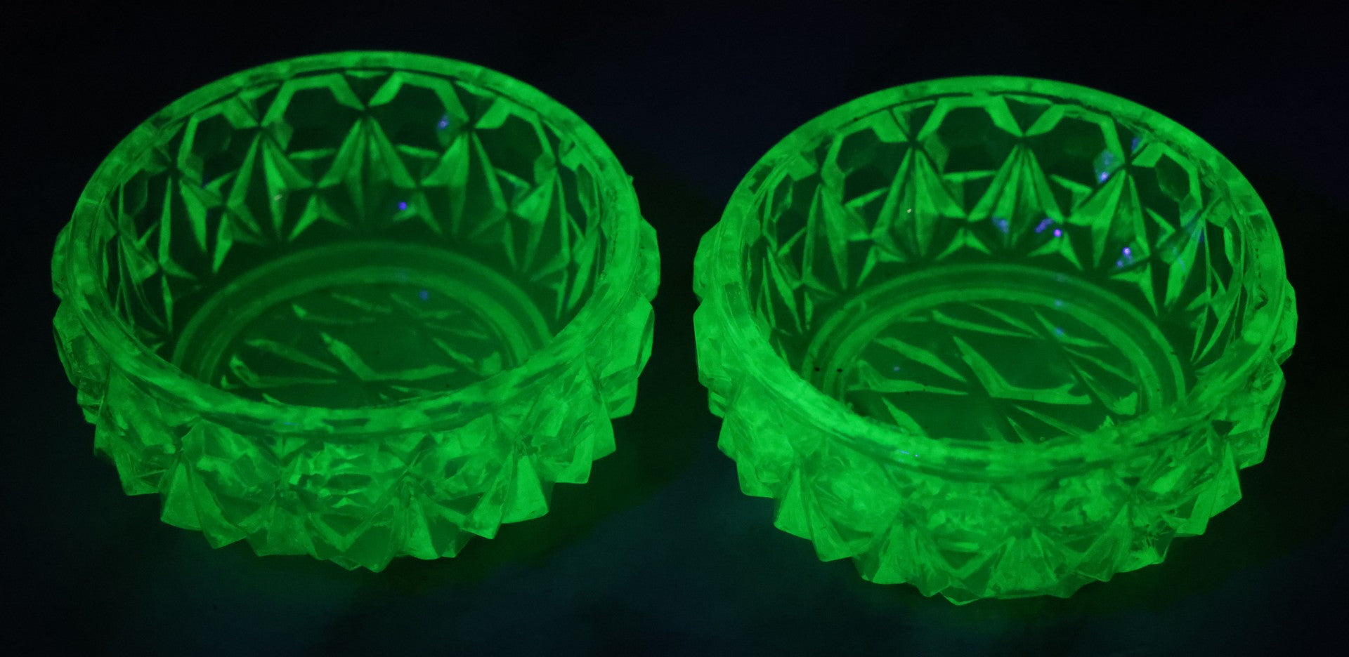Lot 070 - Pair Of Antique Depression Uranium Vaseline Glass Salt Cellars, Glow Under Blacklight, Note Various Rough Spots, Chipping Around Edges