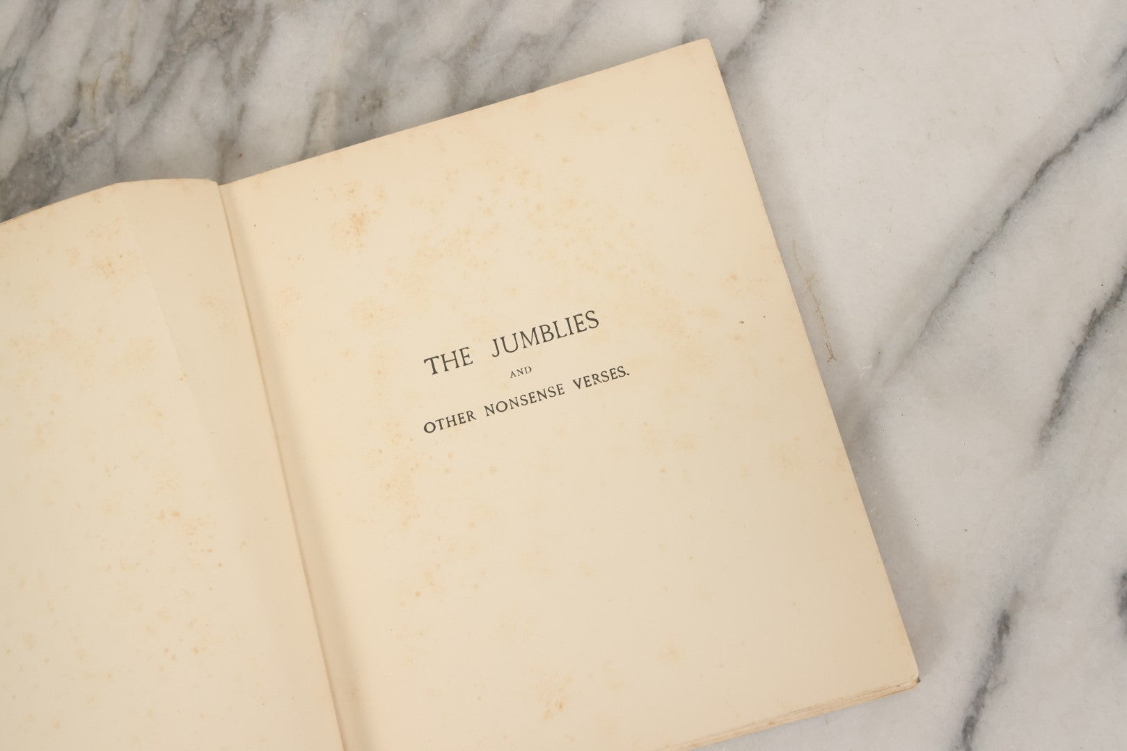 Lot 088 - "The Jumbles And Other Nonsense Verses" Antique Illustrated Children's Book By Edward Lear With Drawings By L. Leslie Brooke, Frederick Warne And Co. Publishers, London, New York, Printed In Great Britain, Circa 1905