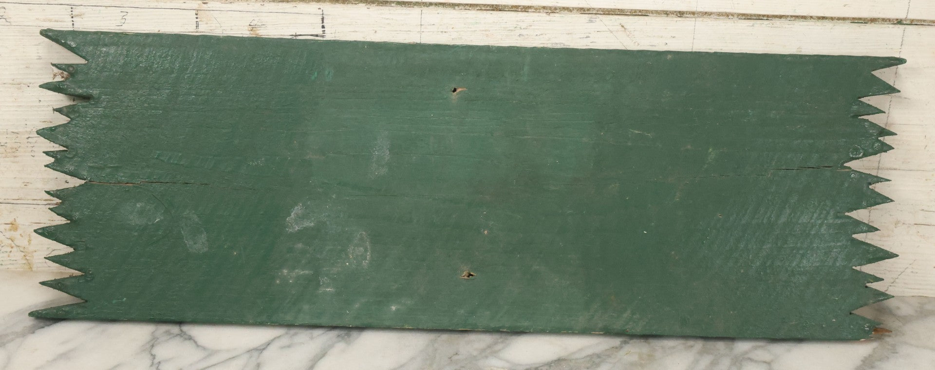 Lot 035 - Vintage Hand Painted Wood Cut Camp Sign, "Tent Camping", In Green And Yellow Paint, Folk Art, Sawtooth Edge, Note Wood Beginning To Split, 24" x 8"