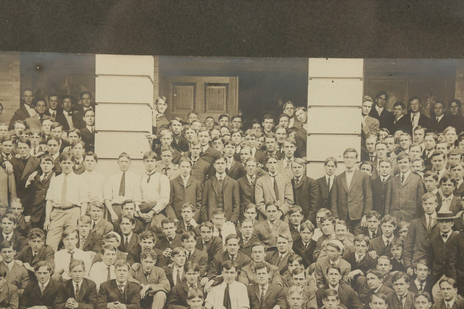 Lot 039 - Antique Boarded Group Photograph Of Dartmouth College Men's Class Of 1907, New Hampshire, In Frame, 19-3/4" x 10-3/4"
