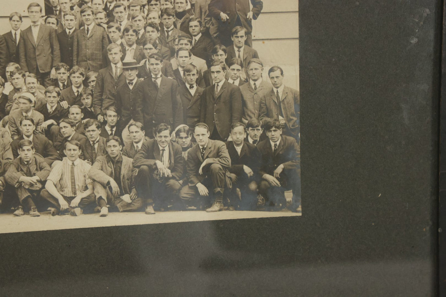 Lot 039 - Antique Boarded Group Photograph Of Dartmouth College Men's Class Of 1907, New Hampshire, In Frame, 19-3/4" x 10-3/4"