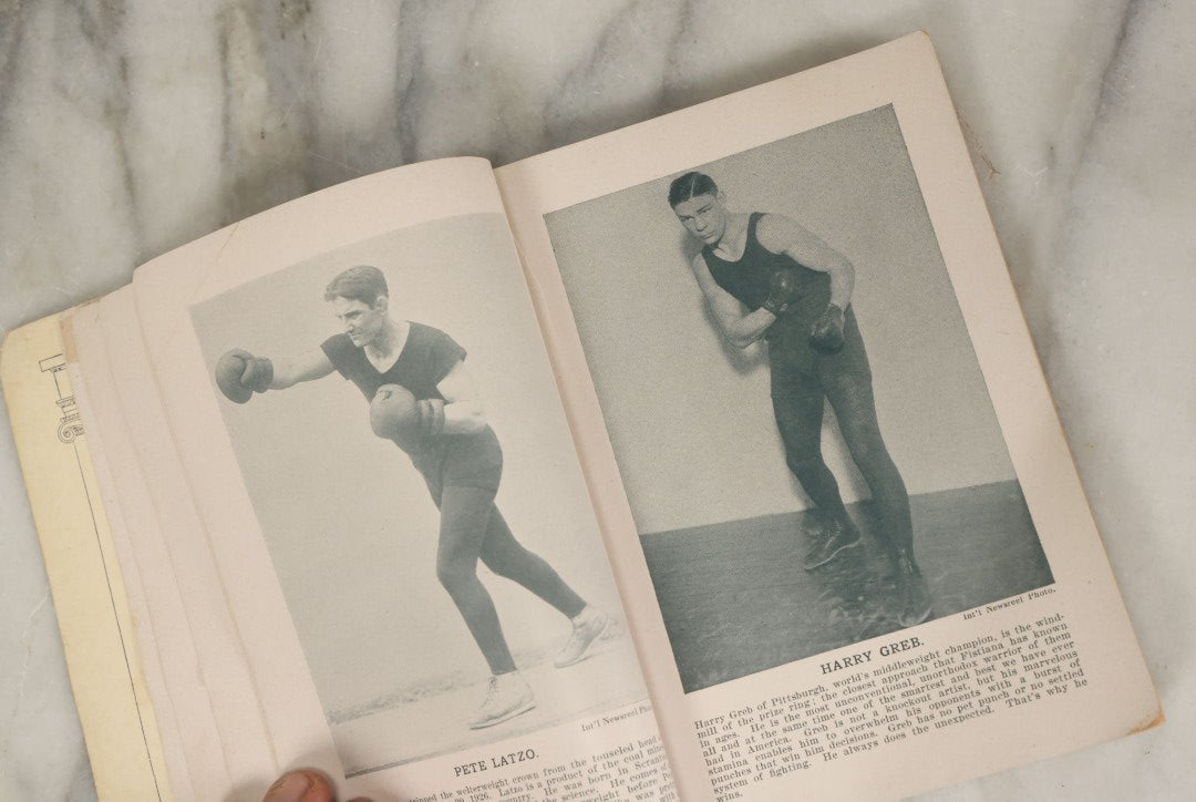 Lot 058 - "Spalding's Athletic Library No. 25B, Boxing, Complete Illustrated Instructions In The Art Of Self Defense", Vintage Boxing Booklet, With Many Photographs And Illustrations, Copyright 1926 By American Sports Publishing Co., Note Wear
