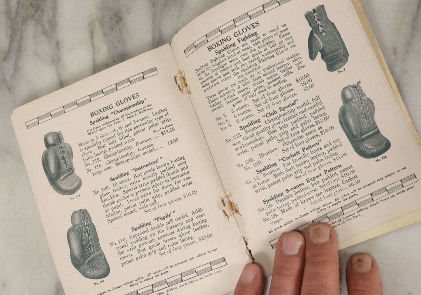 Lot 058 - "Spalding's Athletic Library No. 25B, Boxing, Complete Illustrated Instructions In The Art Of Self Defense", Vintage Boxing Booklet, With Many Photographs And Illustrations, Copyright 1926 By American Sports Publishing Co., Note Wear