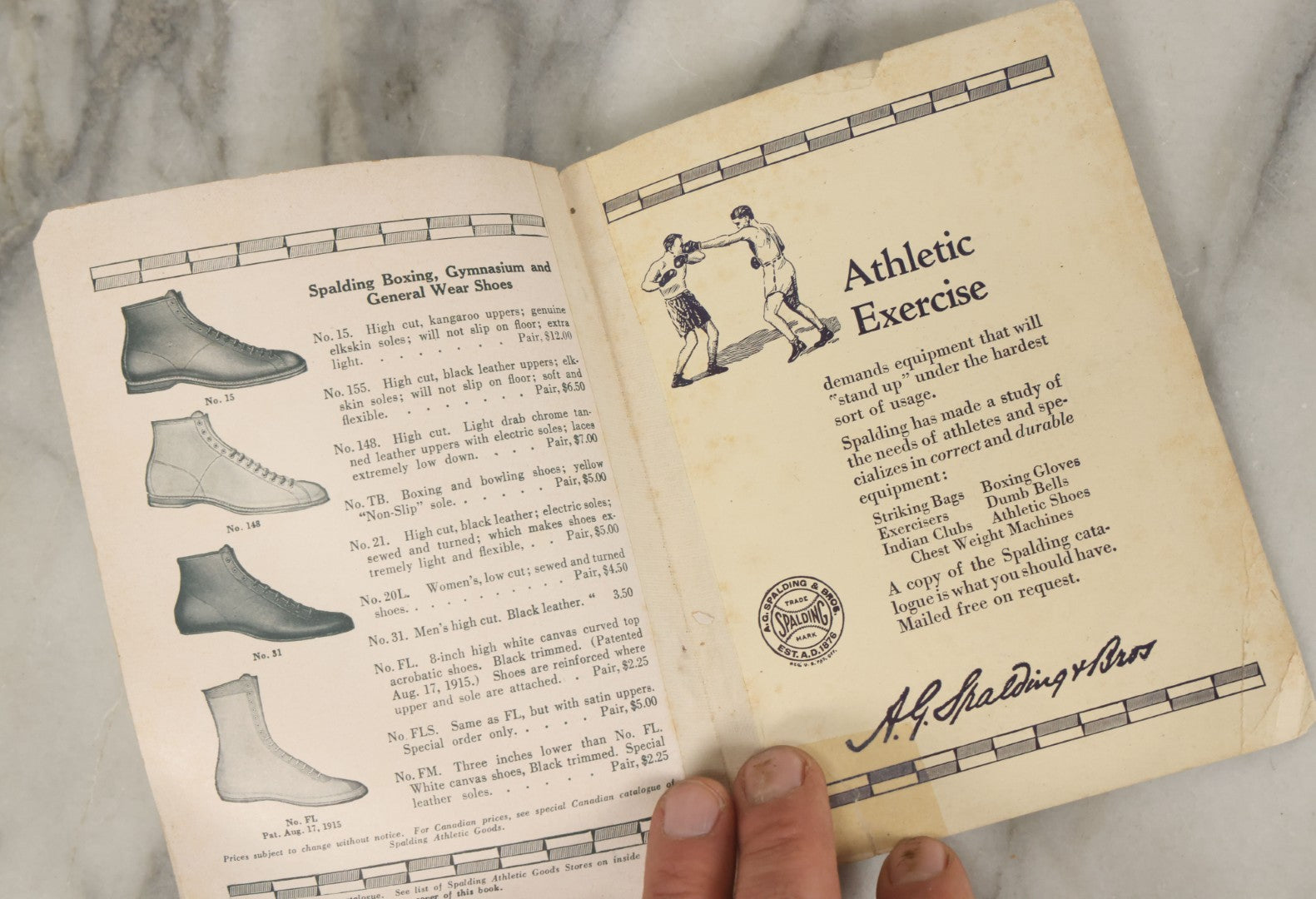 Lot 058 - "Spalding's Athletic Library No. 25B, Boxing, Complete Illustrated Instructions In The Art Of Self Defense", Vintage Boxing Booklet, With Many Photographs And Illustrations, Copyright 1926 By American Sports Publishing Co., Note Wear