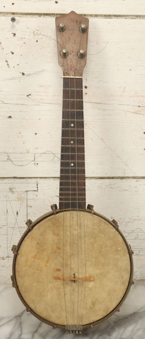 Lot 067 - Vintage 4 String Ukulele Banjo Banjolele, All Strings Present But Likely Needs Restrung, Tuning, Refurbishment, Not Tested, 21" Long
