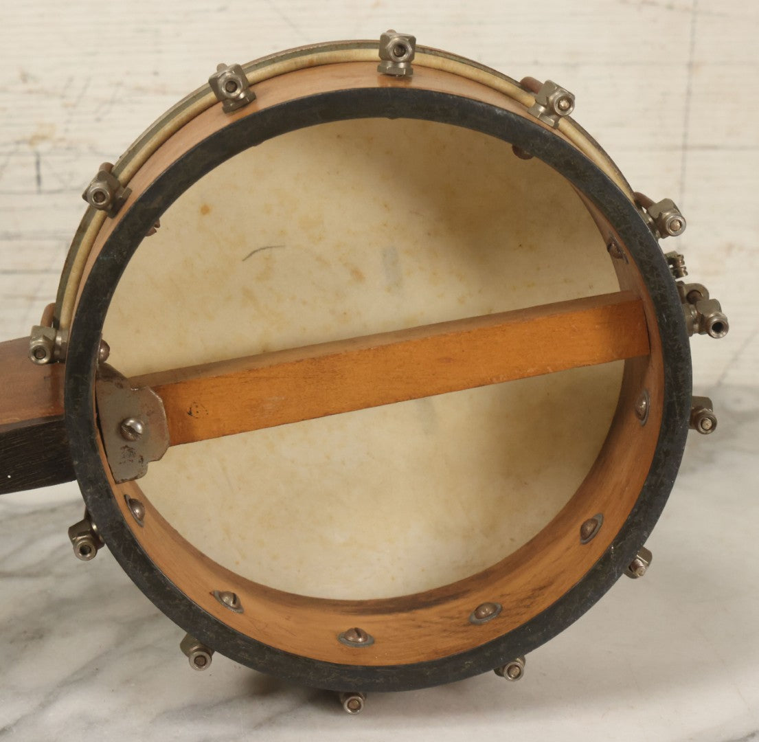 Lot 067 - Vintage 4 String Ukulele Banjo Banjolele, All Strings Present But Likely Needs Restrung, Tuning, Refurbishment, Not Tested, 21" Long