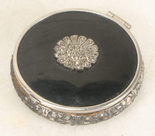 Lot 090 - Vintage Silverplate Compact With Floral Motif Edge And M.P. Monogram On Verso