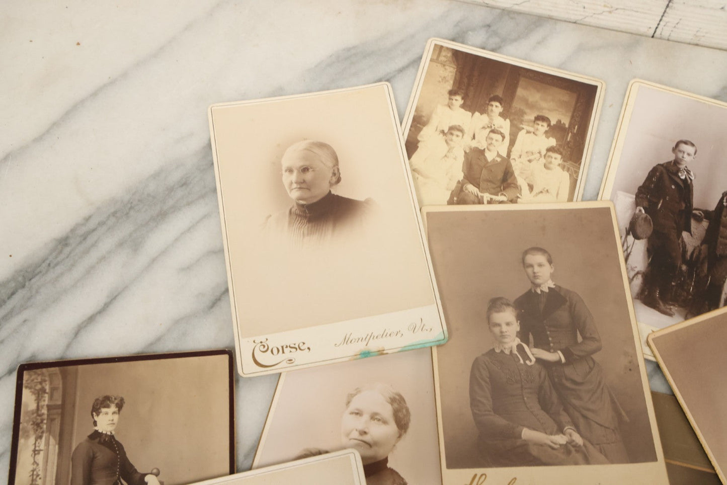 Lot 121 - Grouping Of 23 Antique Cabinet Card And Boarded Photographs Of Men, Women And Children, Including Class Of Graduates From Waterbury, Vermont