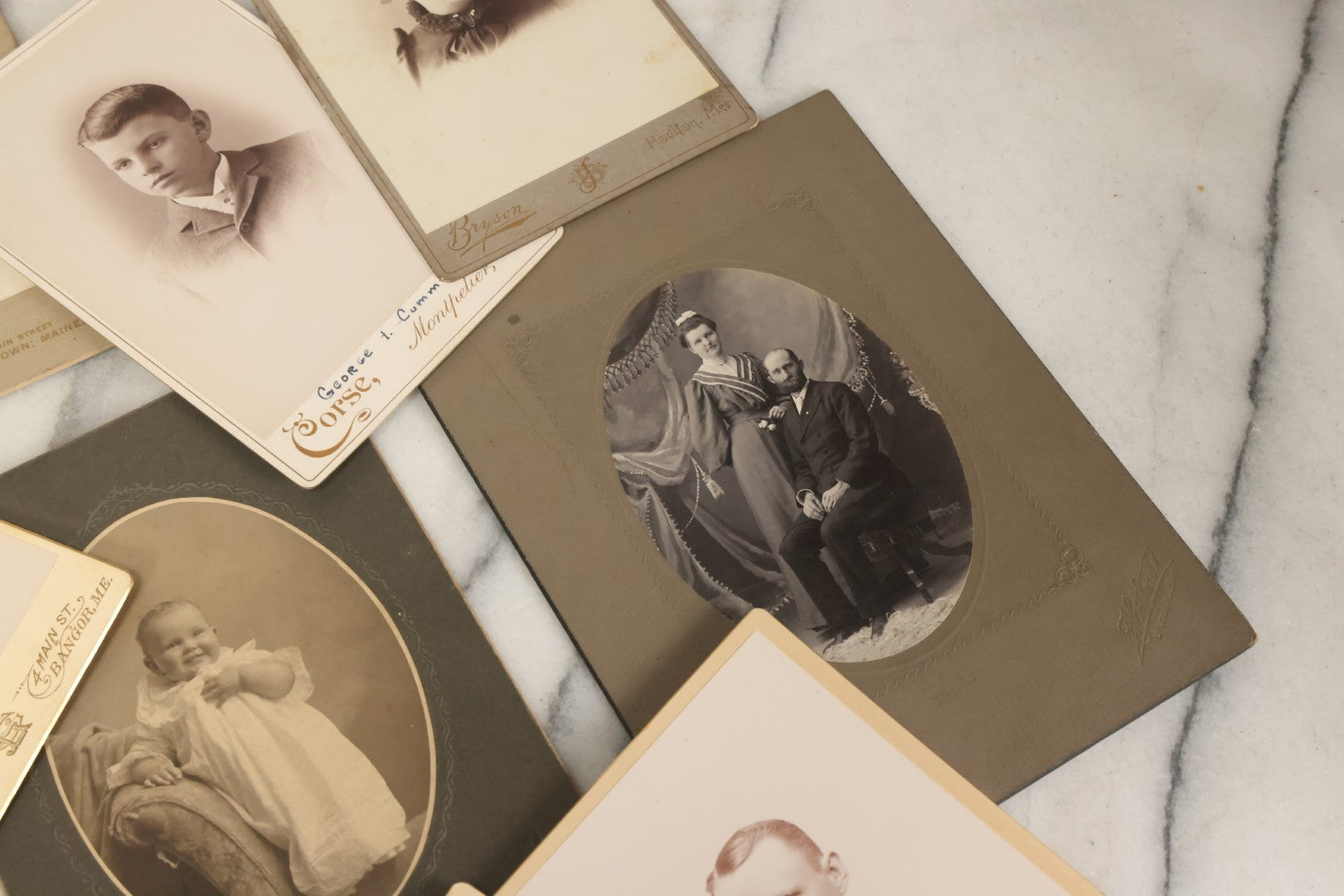 Lot 121 - Grouping Of 23 Antique Cabinet Card And Boarded Photographs Of Men, Women And Children, Including Class Of Graduates From Waterbury, Vermont