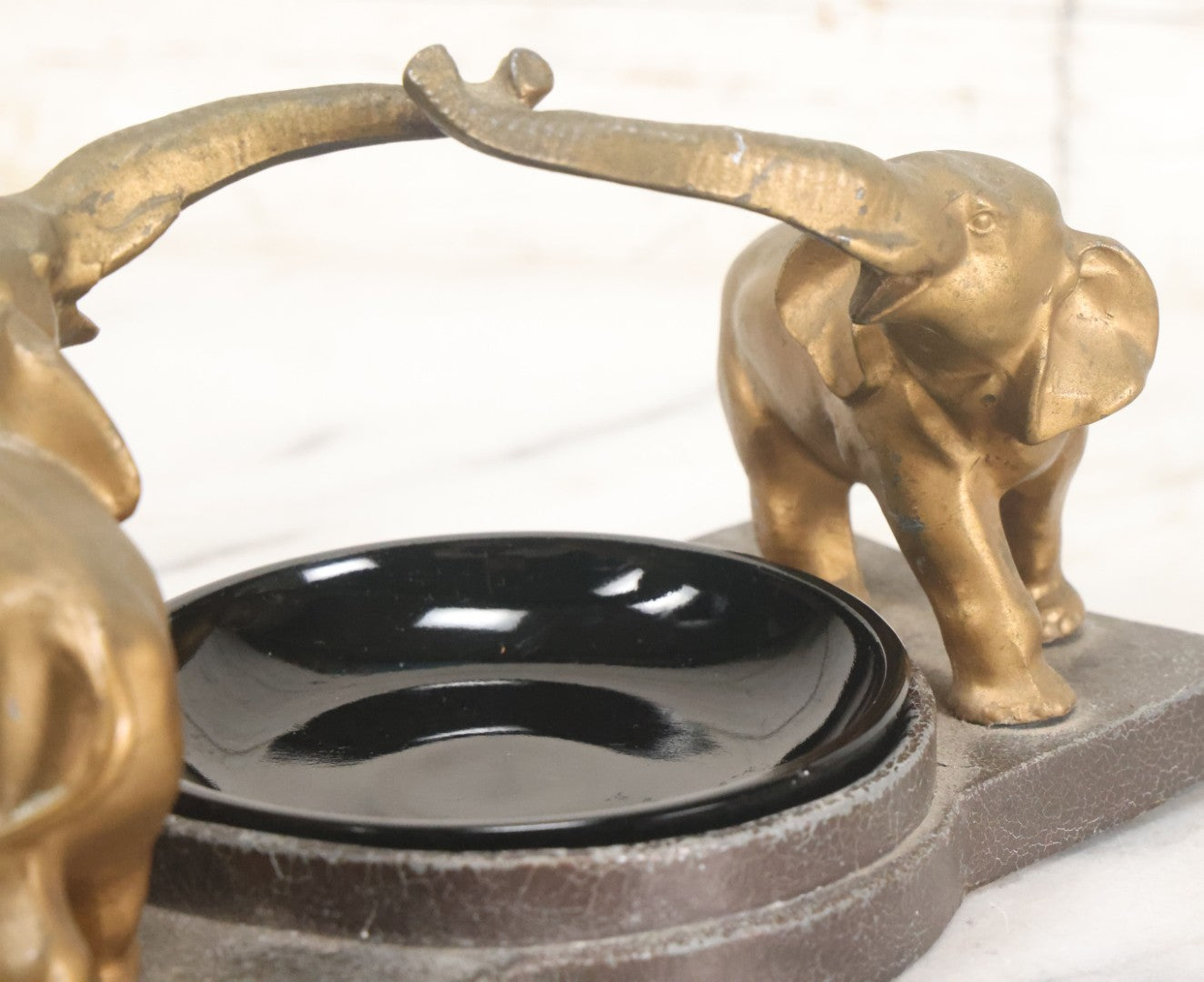 Lot 018 - Vintage Cast Pot Metal Elephant Trinket Dish And Amethyst Glass Insert, Note Various Wear, Cracks