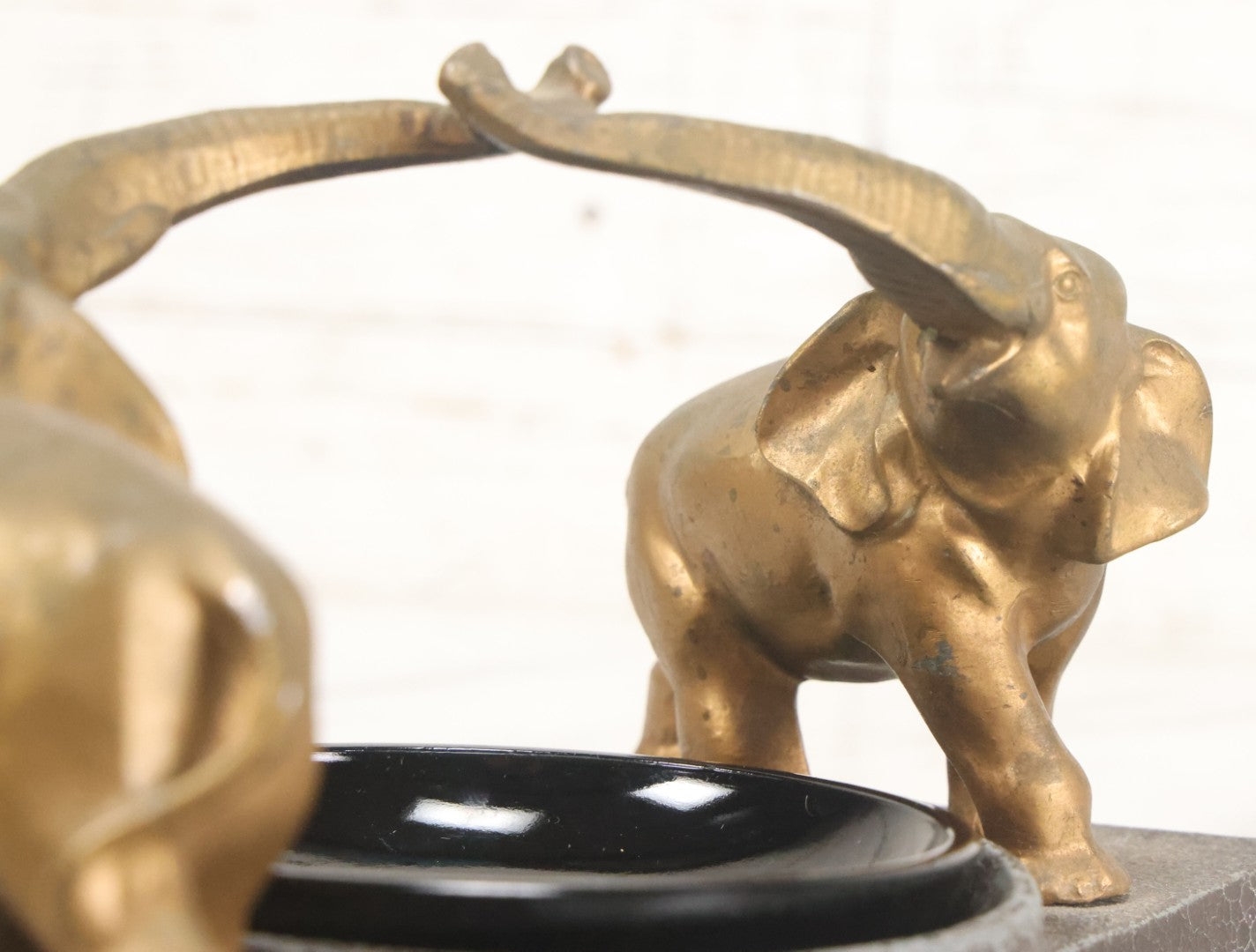 Lot 018 - Vintage Cast Pot Metal Elephant Trinket Dish And Amethyst Glass Insert, Note Various Wear, Cracks